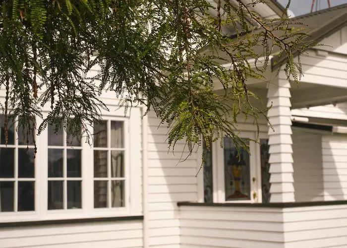 Victorian Designs - Spacious In Сasa de vacaciones Rotorua