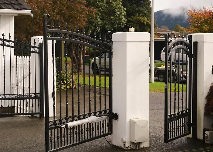 Victorian Designs - Spacious In * Rotorua